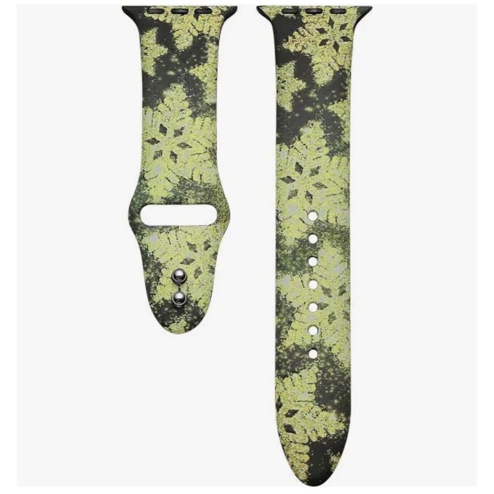 Posh Tech Holiday Snowflake Silicone Apple Watch Band New